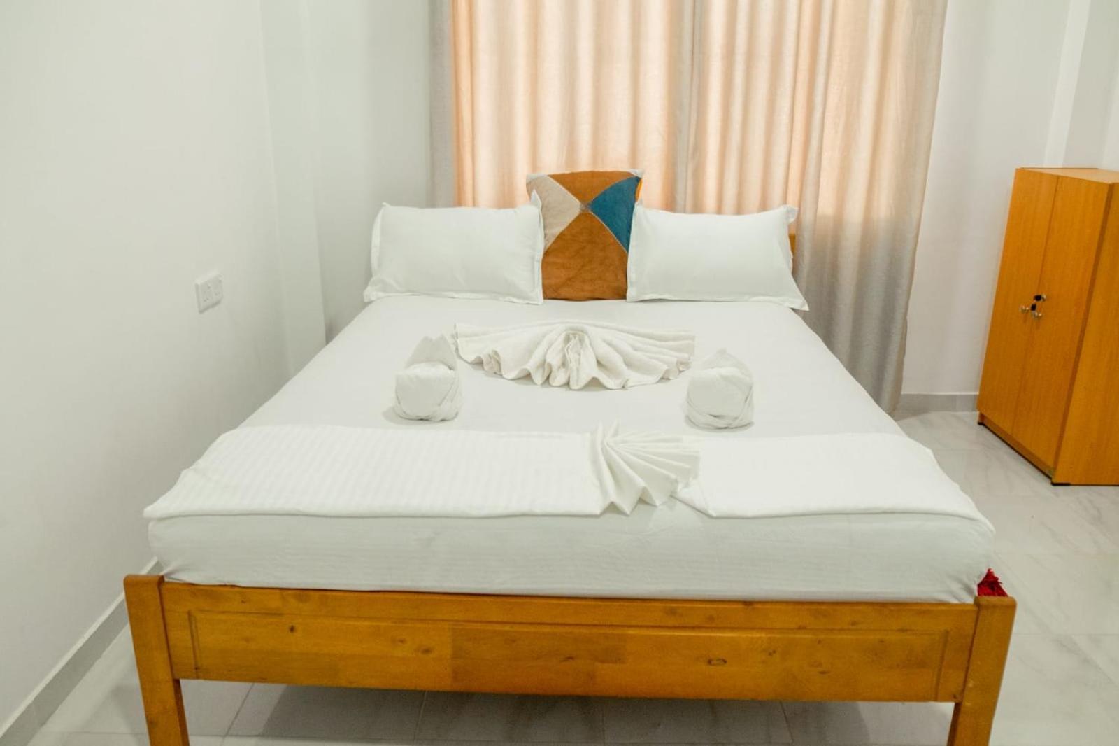 G A Villa Airport Transit Hotel Катунаяка Номер фото